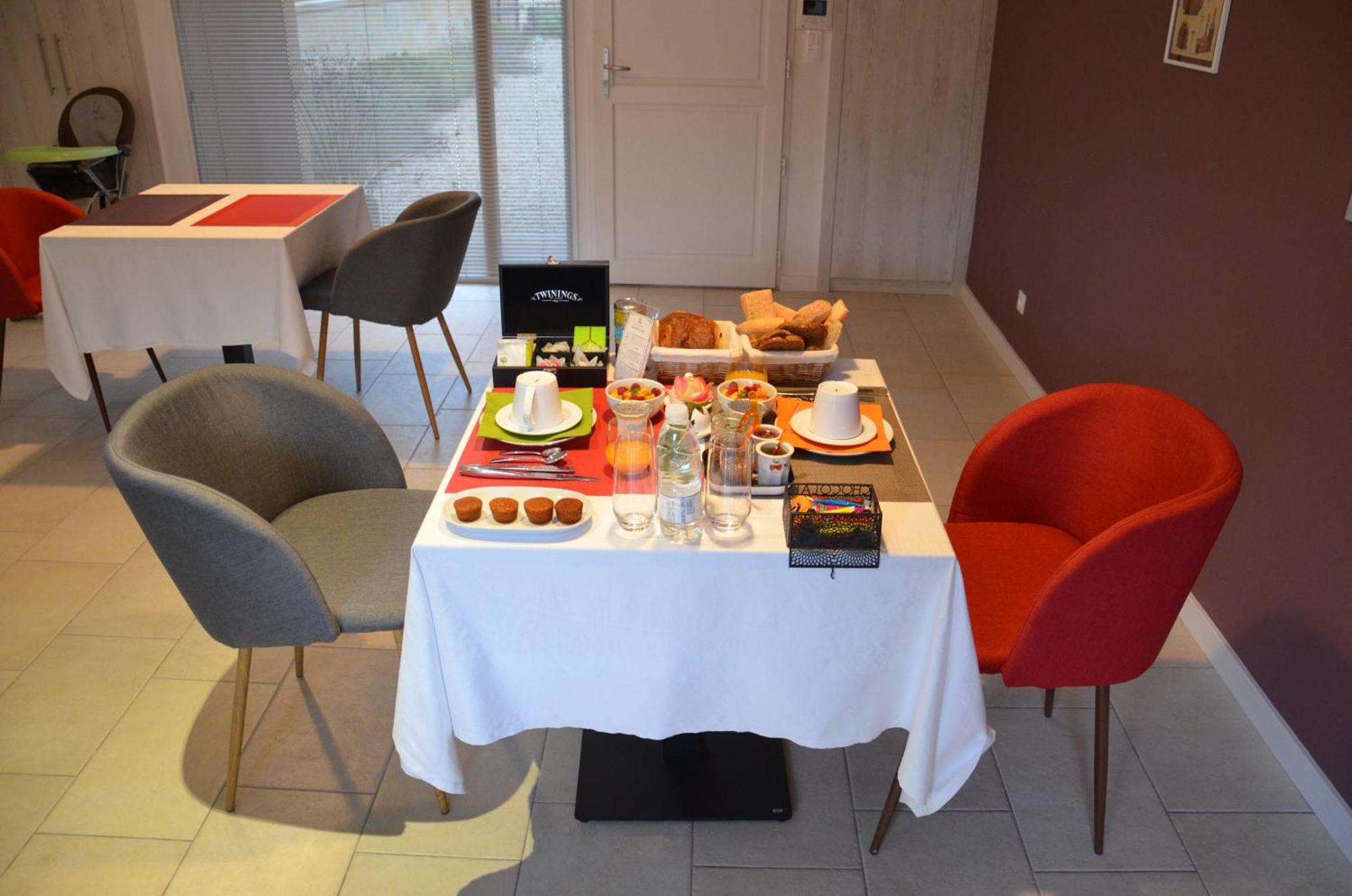 Les Ambeles Bed & Breakfast Saint-Magne-de-Castillon Exterior photo